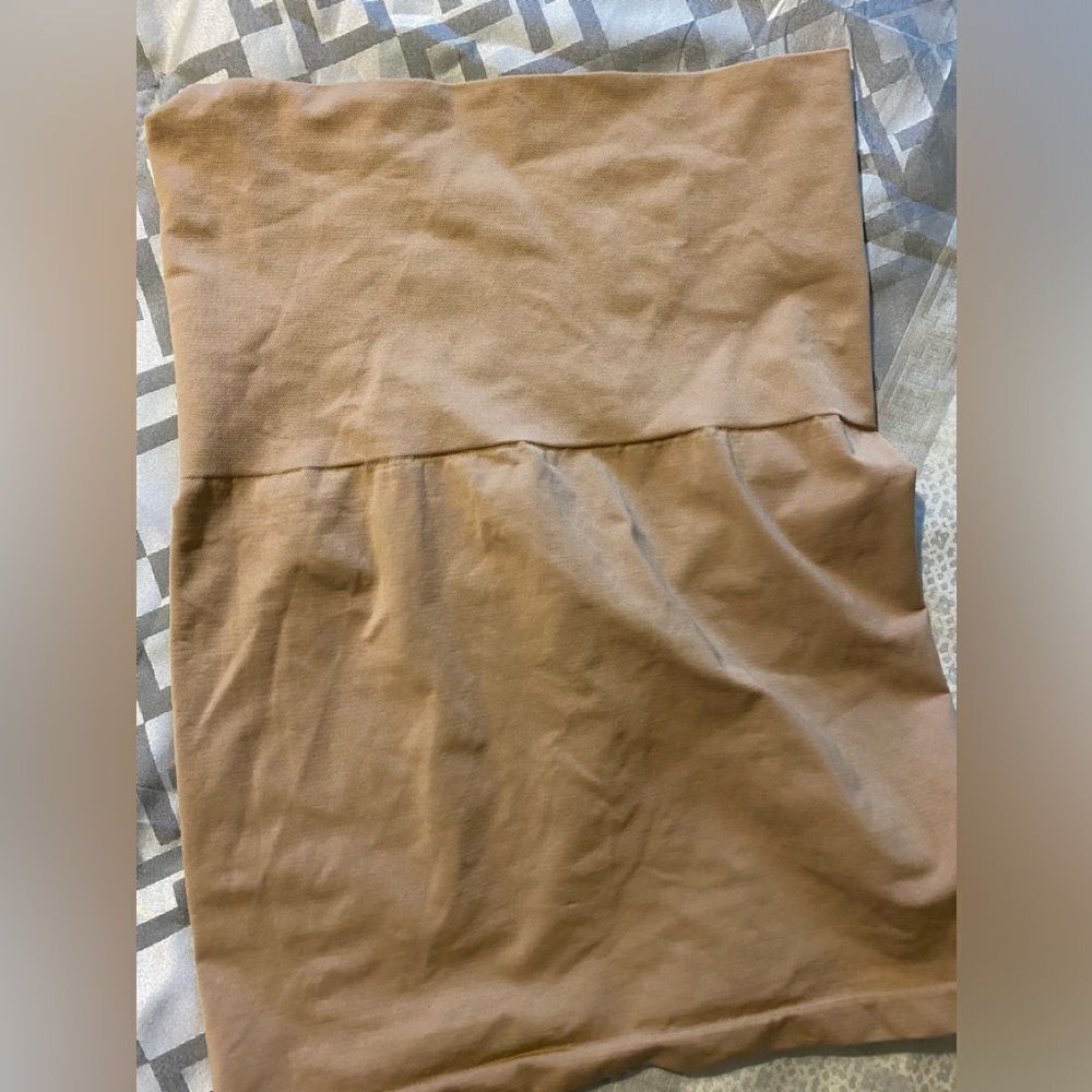 Shape wear for skirt or dress